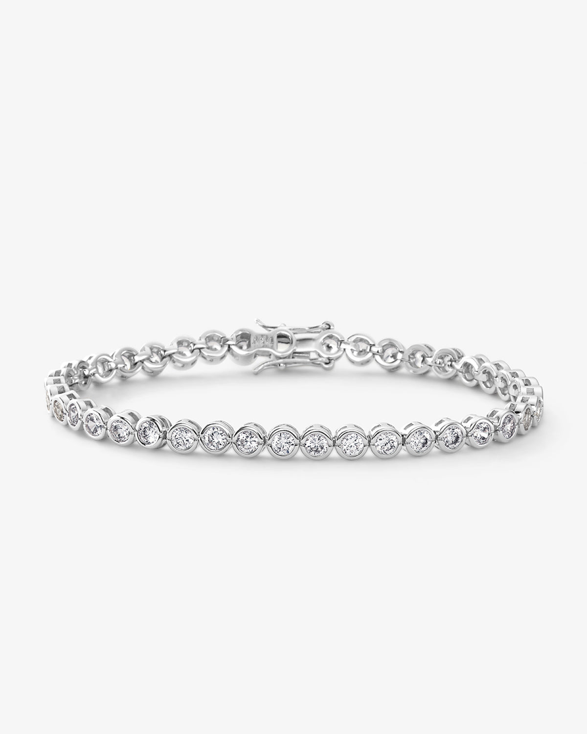 baroness-tennis-bracelet-in-silver-and-white-diamondettes