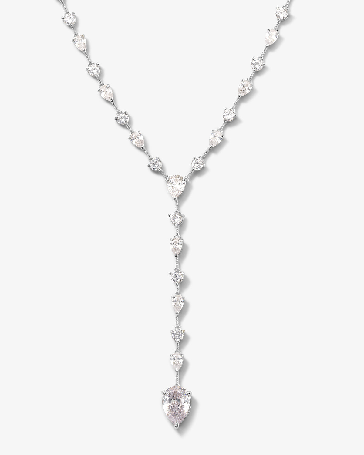 gorgeous-lariat-in-silver-and-white-diamondettes