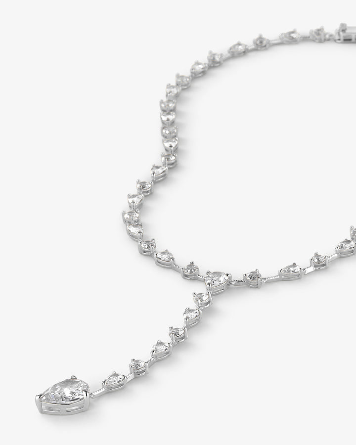 gorgeous-lariat-in-silver-and-white-diamondettes