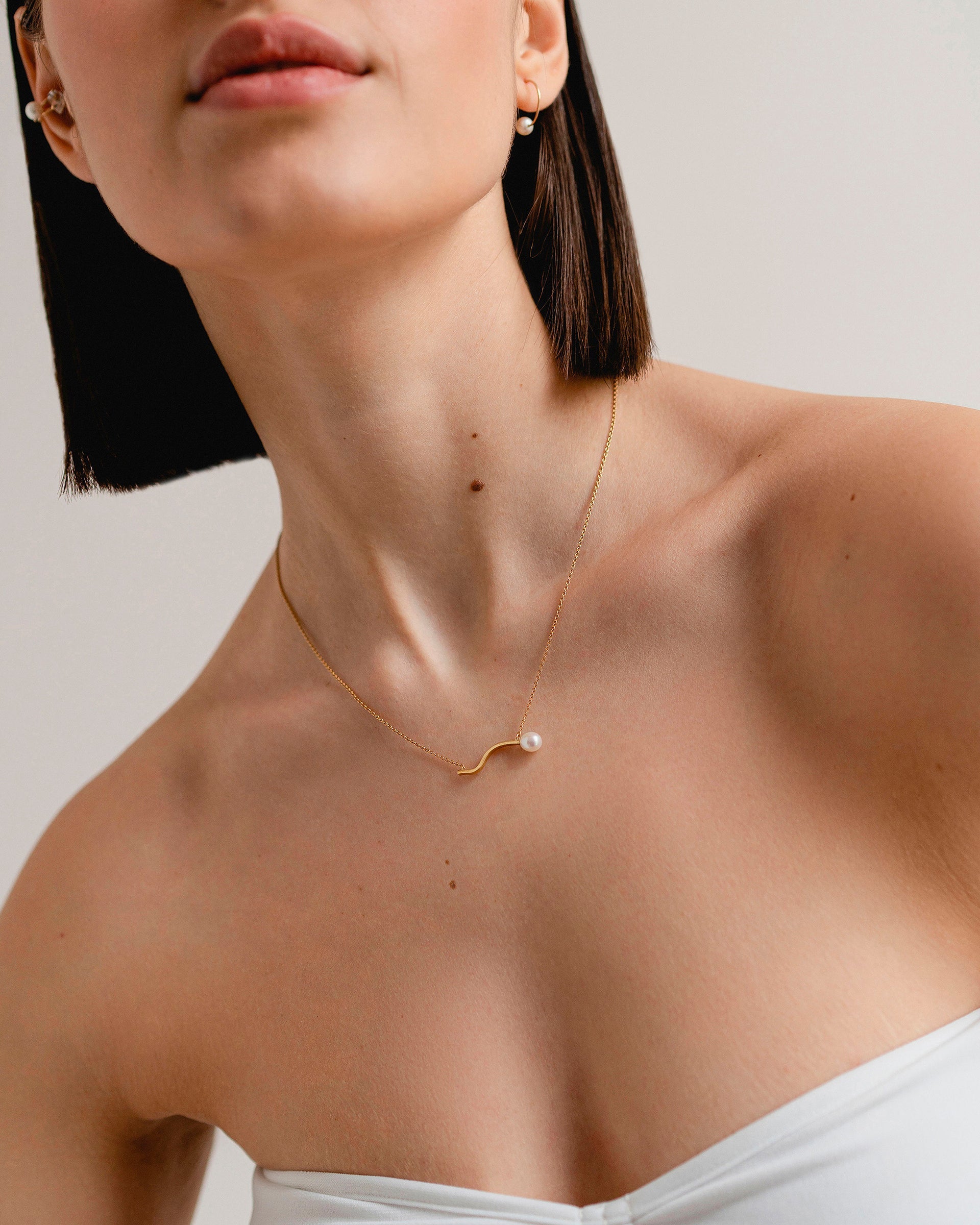 Lina Pearl Necklace