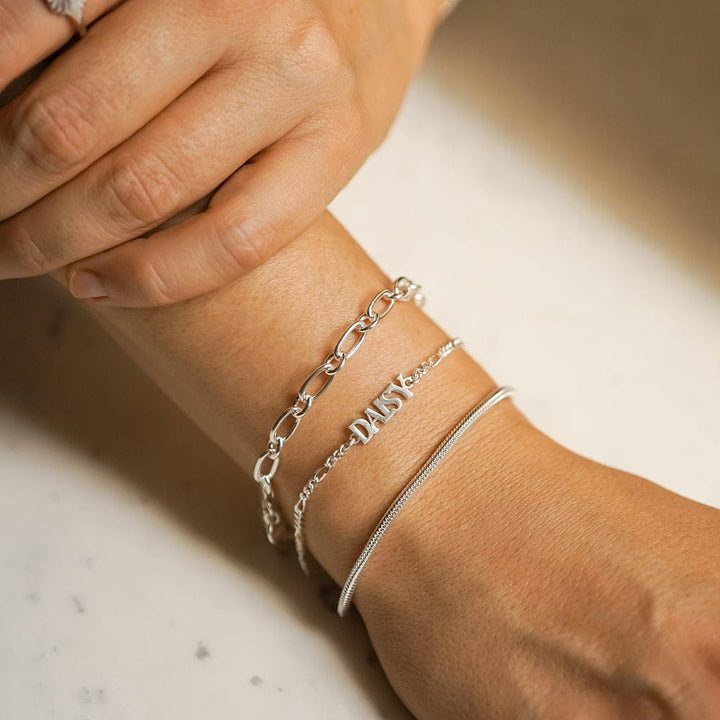 personalised-name-bracelet-sterling-silver-daisy-london