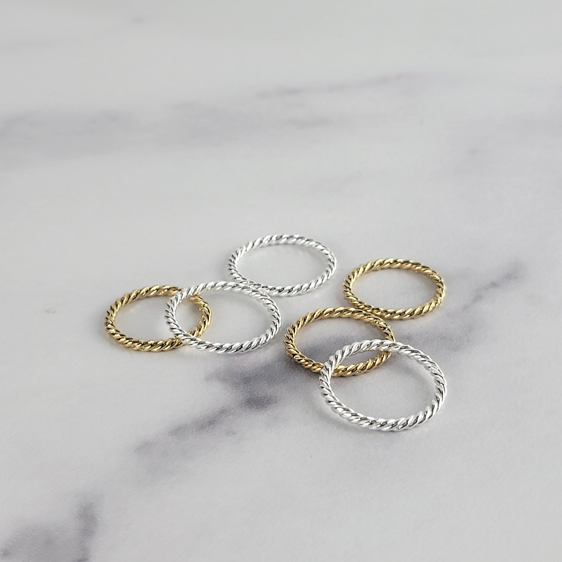 Twisted Ring Gold