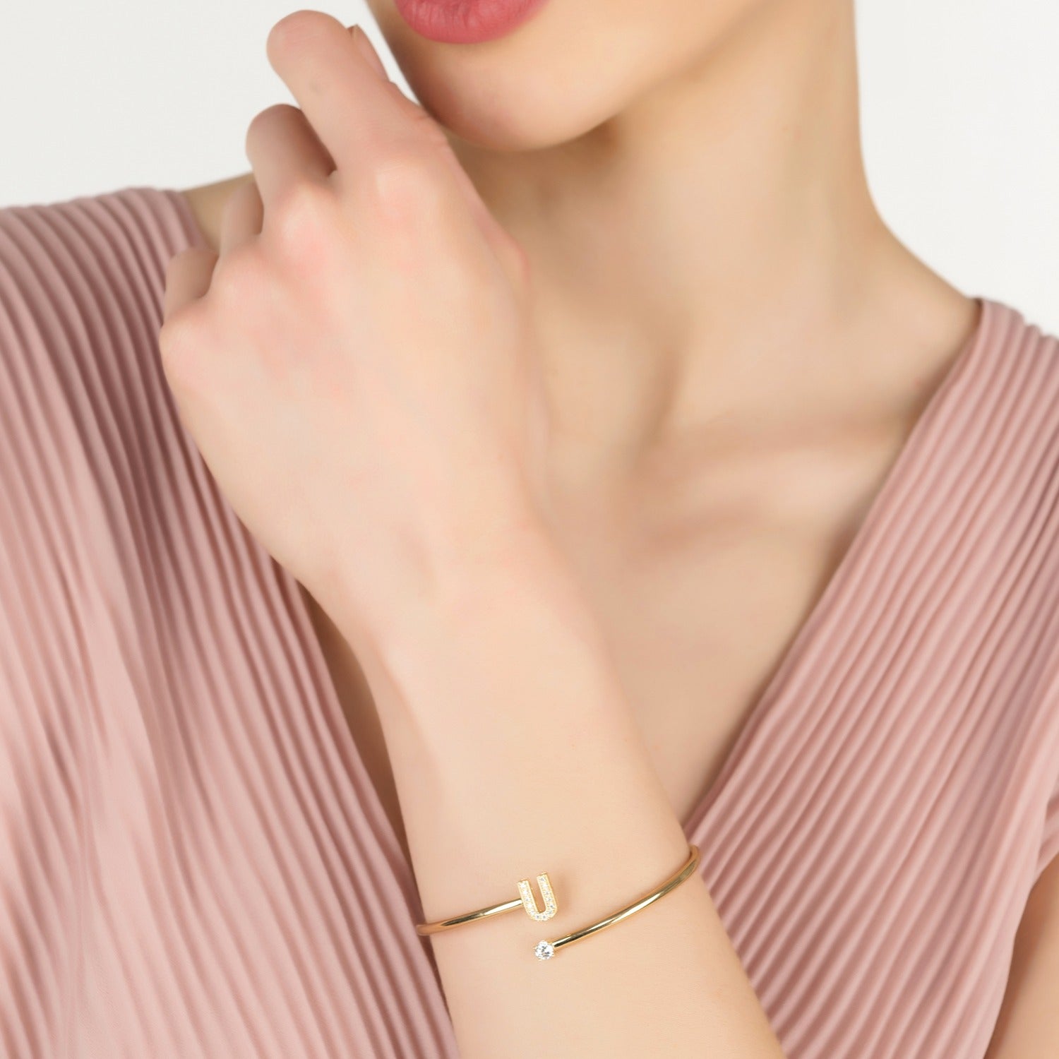 Initial Bangle Gold U