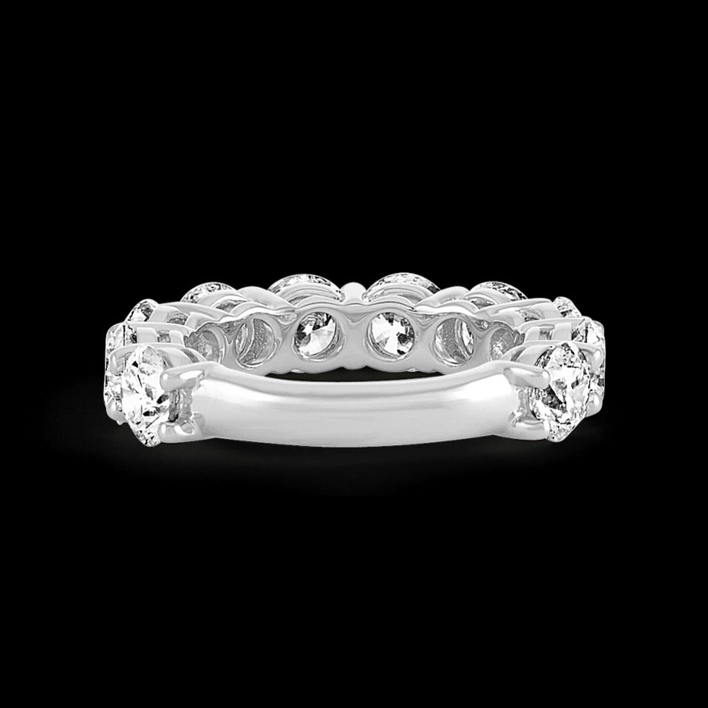 pave-set-diamond-wedding-band