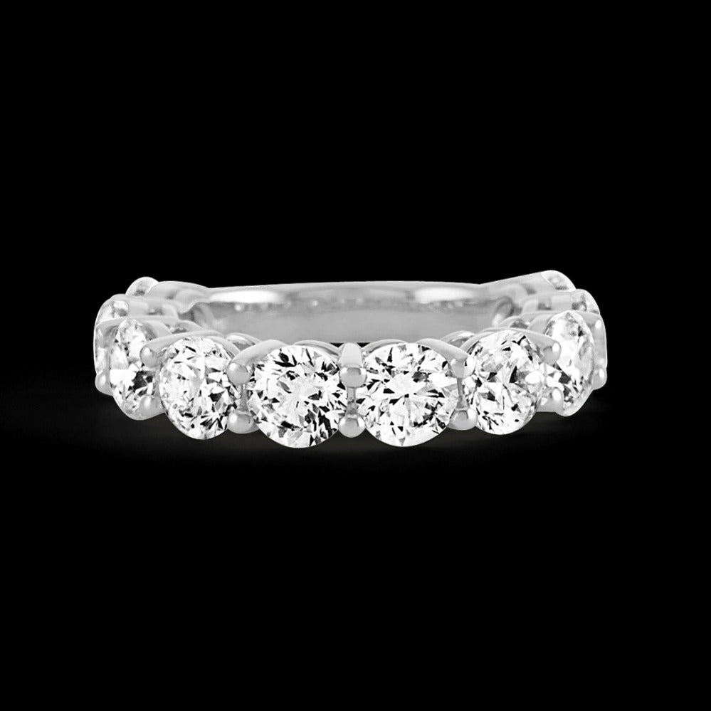 pave-set-diamond-wedding-band