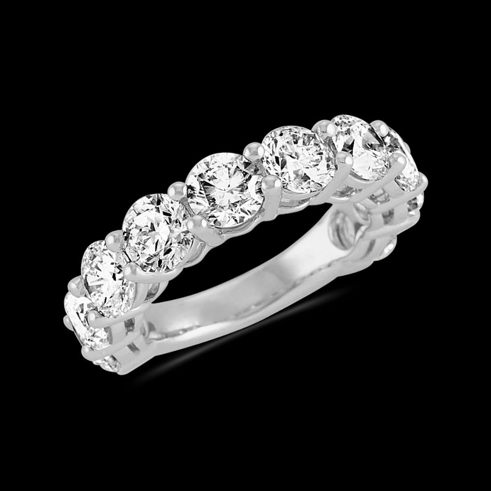 pave-set-diamond-wedding-band