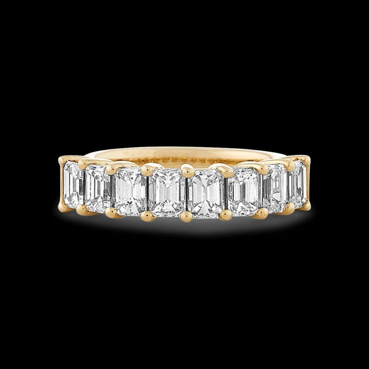 emerald-cut-195-tcw-diamond-band