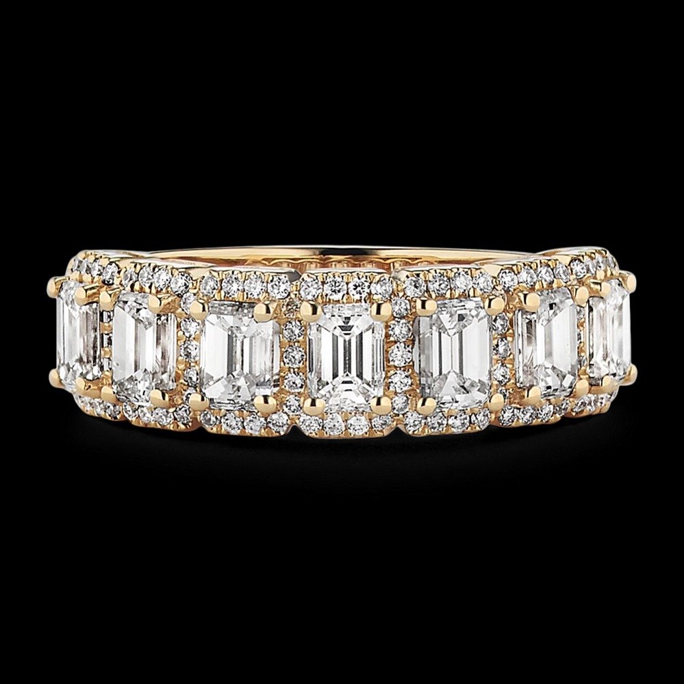 chandelier-multi-halo-diamond-band-emerald-cut