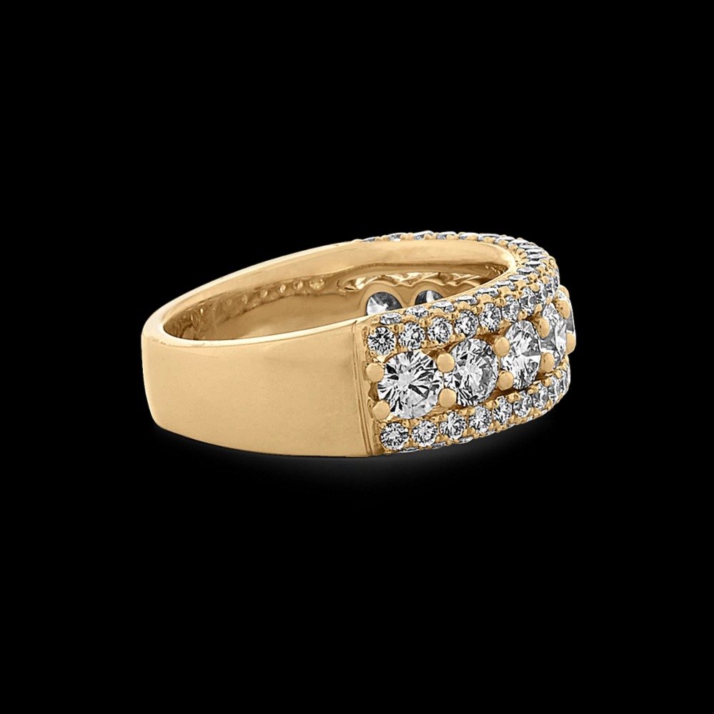 sicily-classic-pave-set-diamond-wedding-band-in-18k-yellow-gold