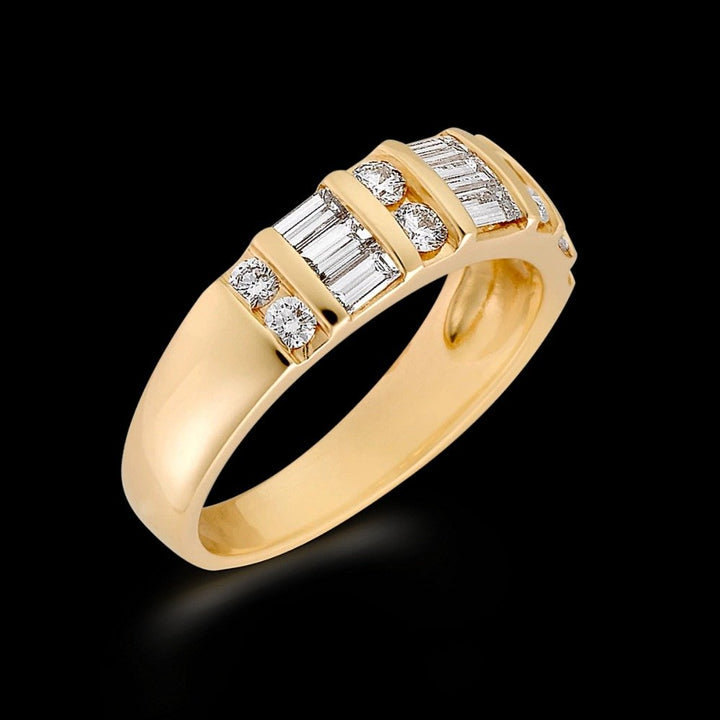 round-and-baguette-diamond-wedding-band