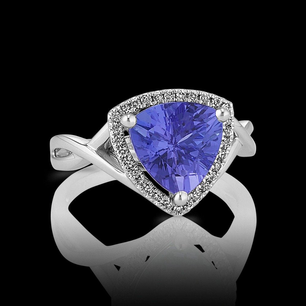 315-ct-tgw-tanzanite-and-diamond-ring