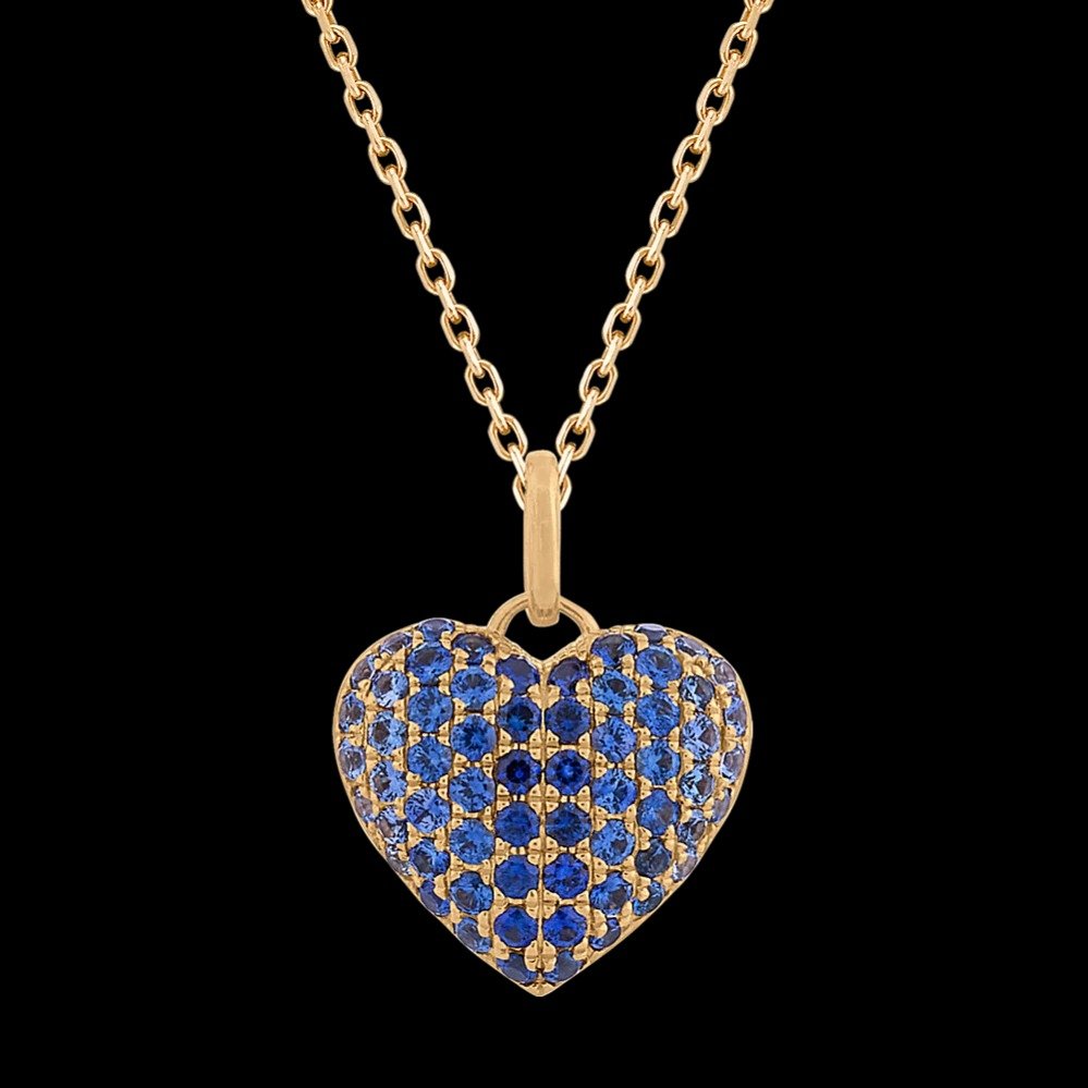 traditional-sapphire-ombre-heart-pendant