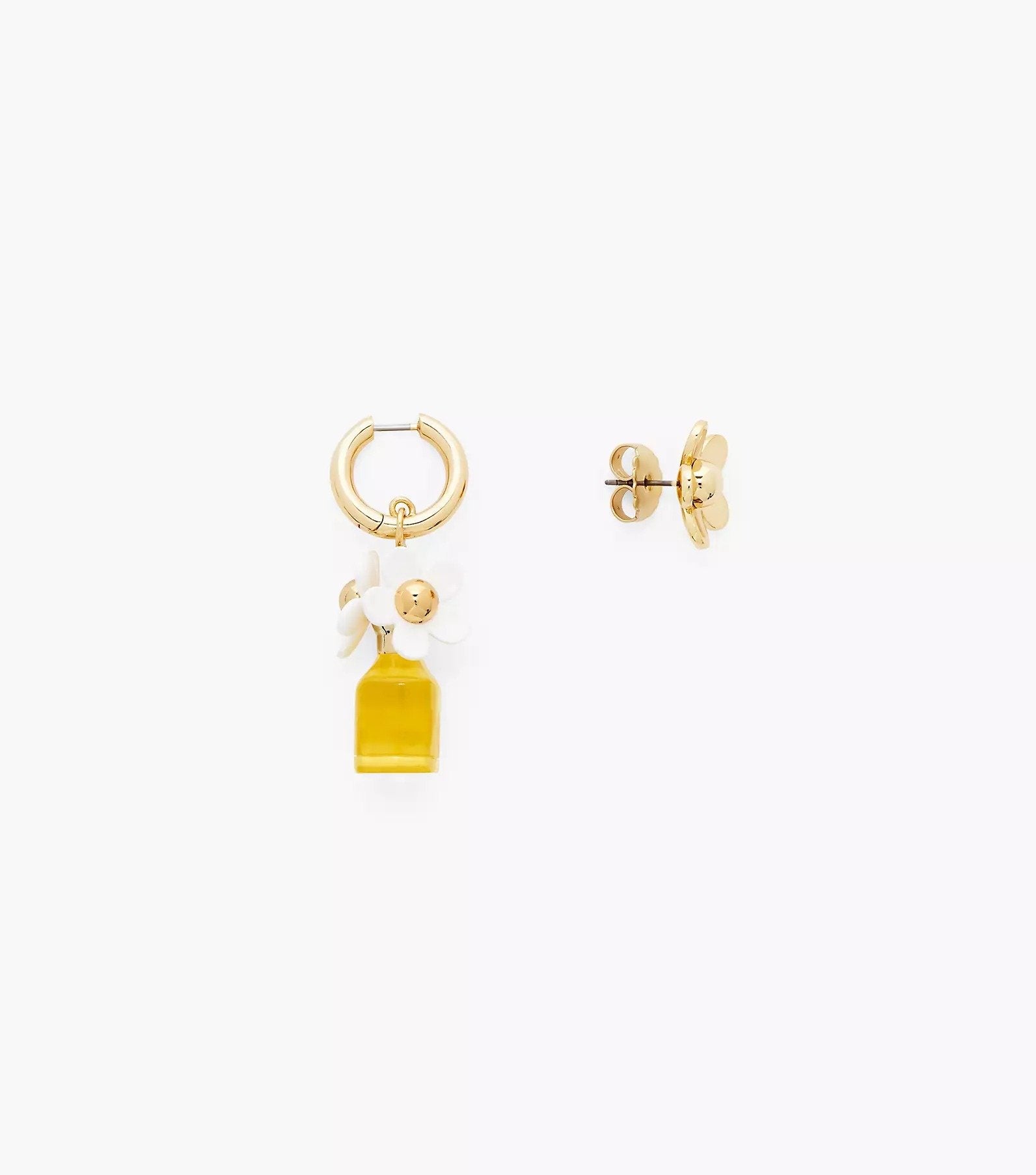 marc-jacobs-mini-icon-daisy-earrings