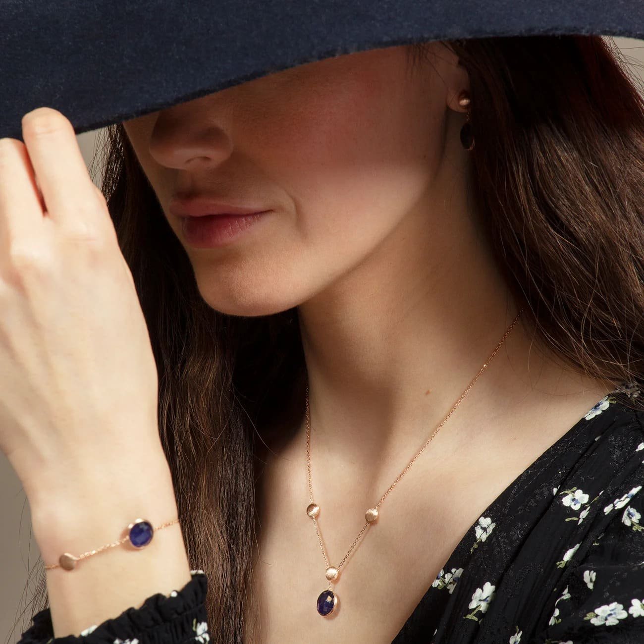 kensington-sapphire-single-stone-necklace