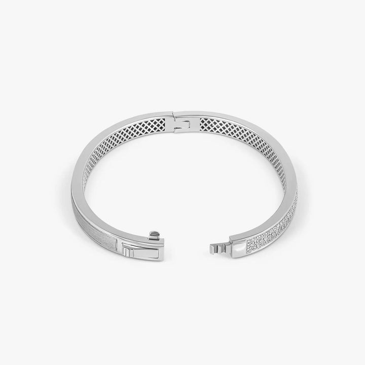 buckingham-hinge-cuff-bangle-with-diamonds