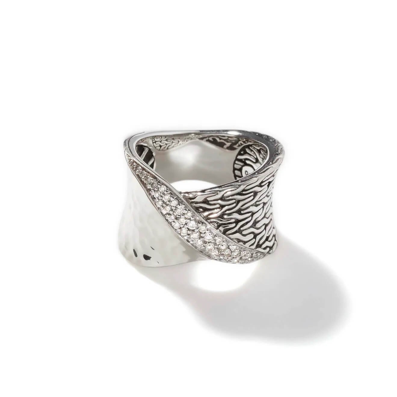 carved-chain-twisted-ring