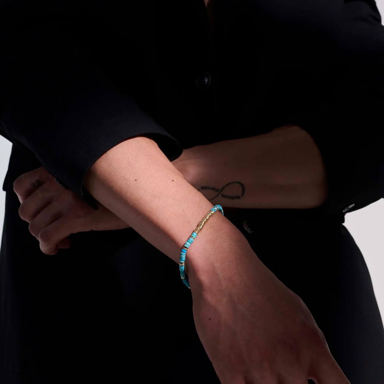 heishi-turquoise-bracelet