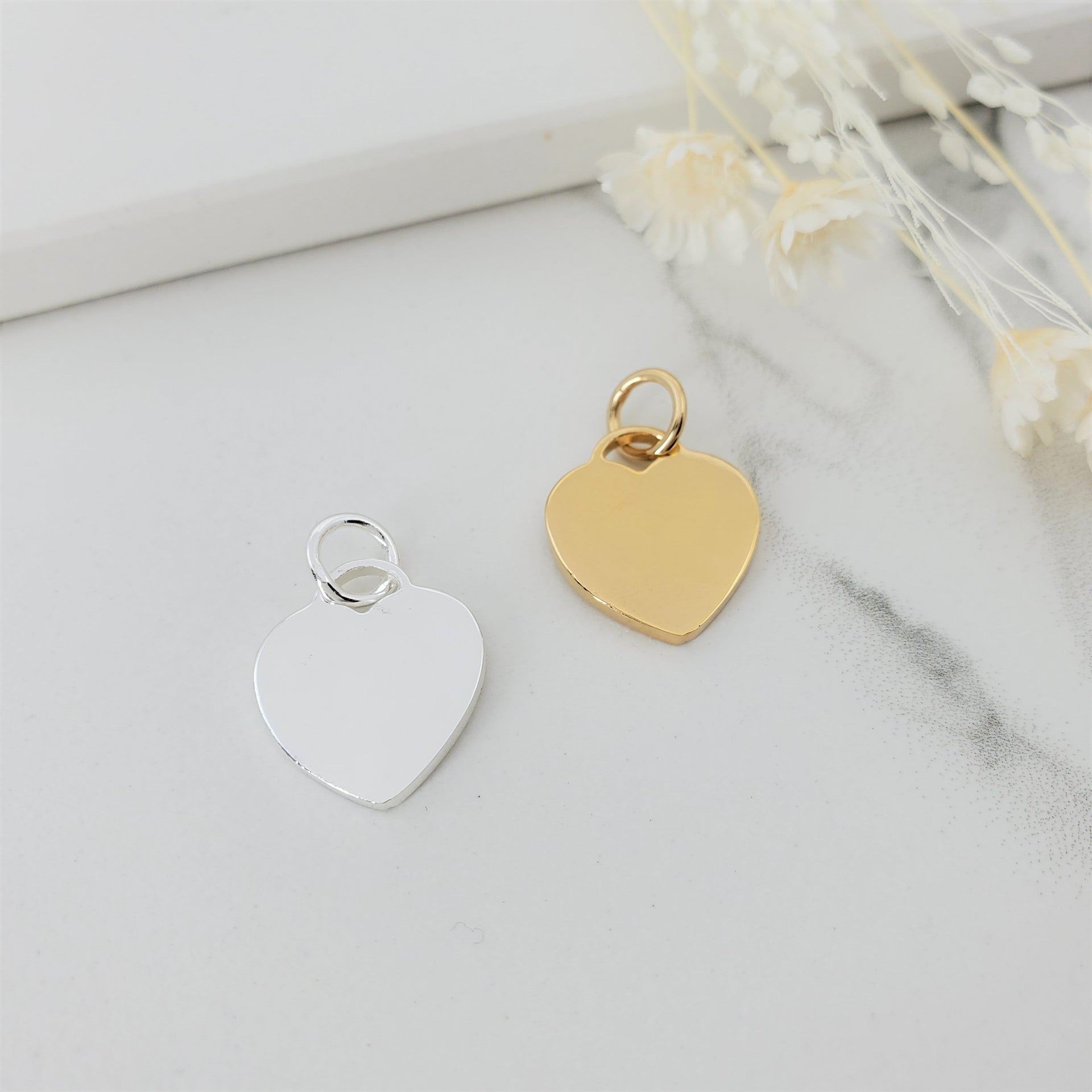 Single Heart Necklace Gold